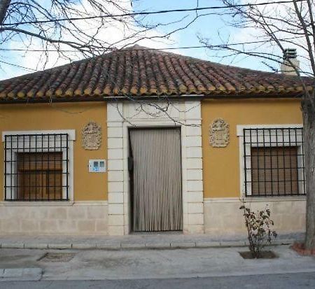 Los Ferroviarios Estacion de Chinchilla المظهر الخارجي الصورة